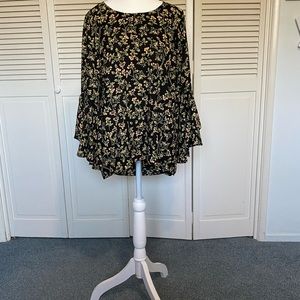 LC Lauren Conrad Tops | LC Lauren Conrad Flutter Sleeve Blouse